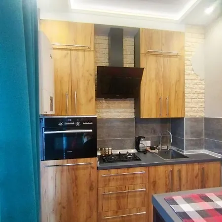 студийка 33 м, с балконом возле моря